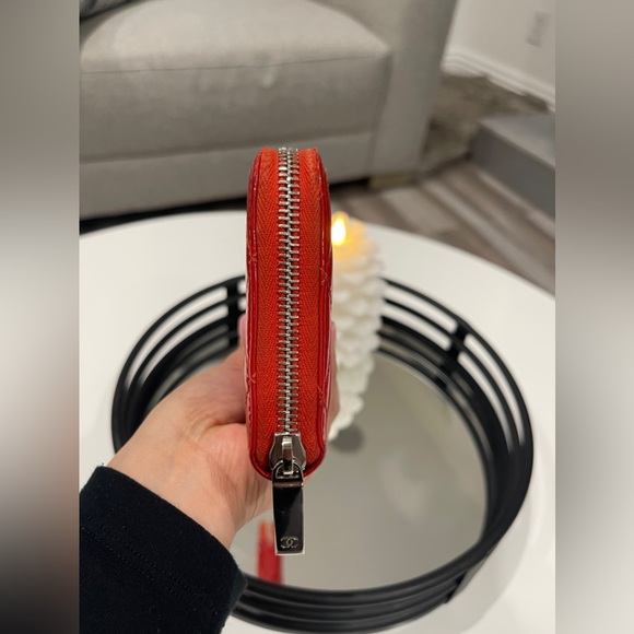 Pre Loved CHANEL  Matelasse Long Wallet Patent leather Red Tone CC - Picture 5 of 16